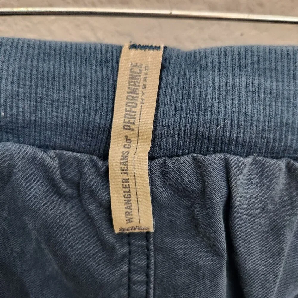 Wrangler Jeans Performance Hybrid Cargo Shorts XL Blue
